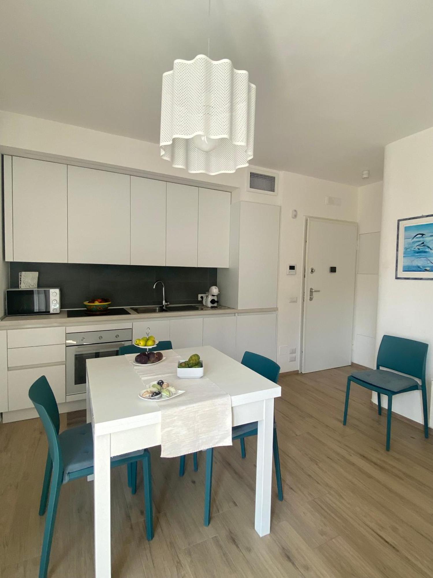 Aura Marina Casa Vacanze Полиньяно-а-Маре Экстерьер фото